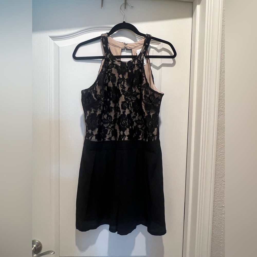 NEW WITH TAGS! Lily White Black Lace Halter Dress